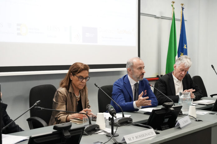 Lotta alla disinformazione, successo per il seminario di TuttiMedia