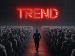 Persona che cammina in direzione opposta alla massa che insegue i trend social, concetto di strategia di brand per Officine Storte.